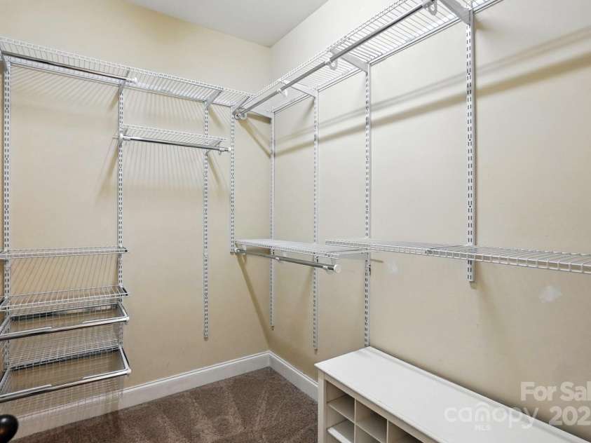 4128 La Crema Drive, Charlotte, NC 28214.  MLS# CAR4284944, YatesRealty ID 29298. Spacious walk in closet