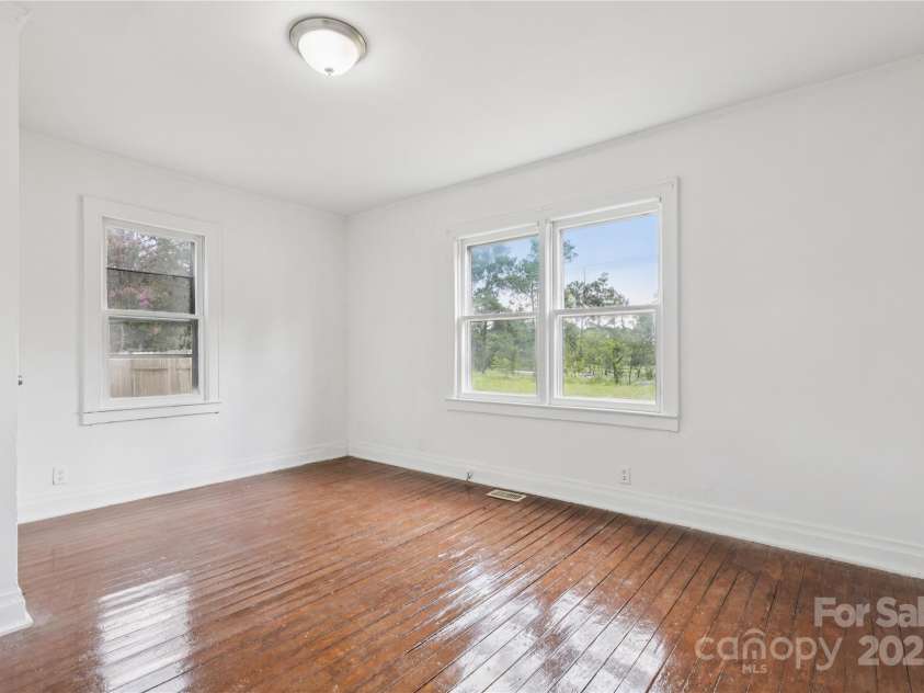 1208 Arch Street, Lancaster, SC 29720.  MLS# CAR4279275, YatesRealty ID 29299. Bedroom 1