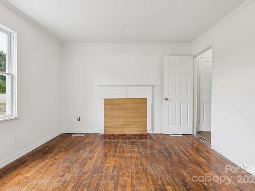 1208 Arch Street, Lancaster, SC 29720.  MLS# CAR4279275, YatesRealty ID 29299. Family Room