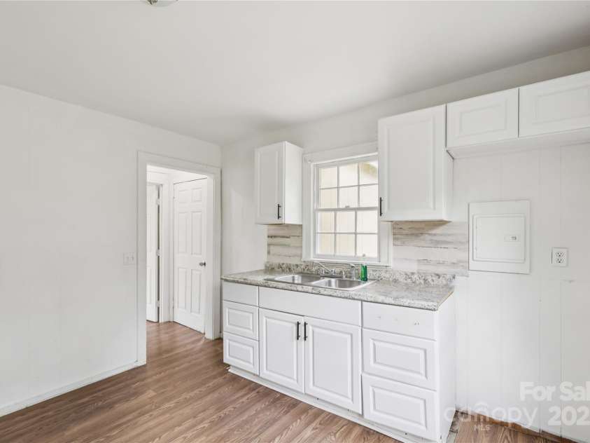 1208 Arch Street, Lancaster, SC 29720.  MLS# CAR4279275, YatesRealty ID 29299. Kitchen