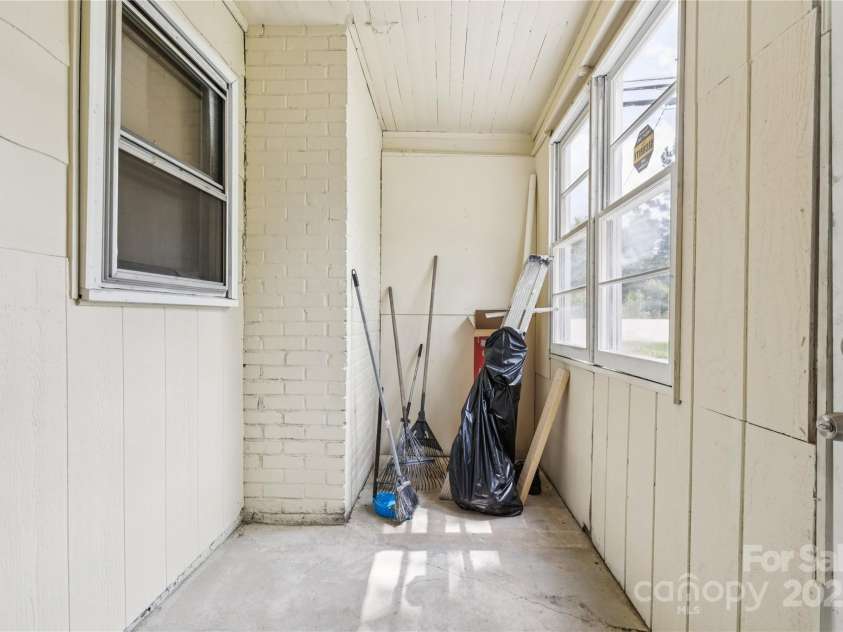 1208 Arch Street, Lancaster, SC 29720.  MLS# CAR4279275, YatesRealty ID 29299. Mud Room/Laundry