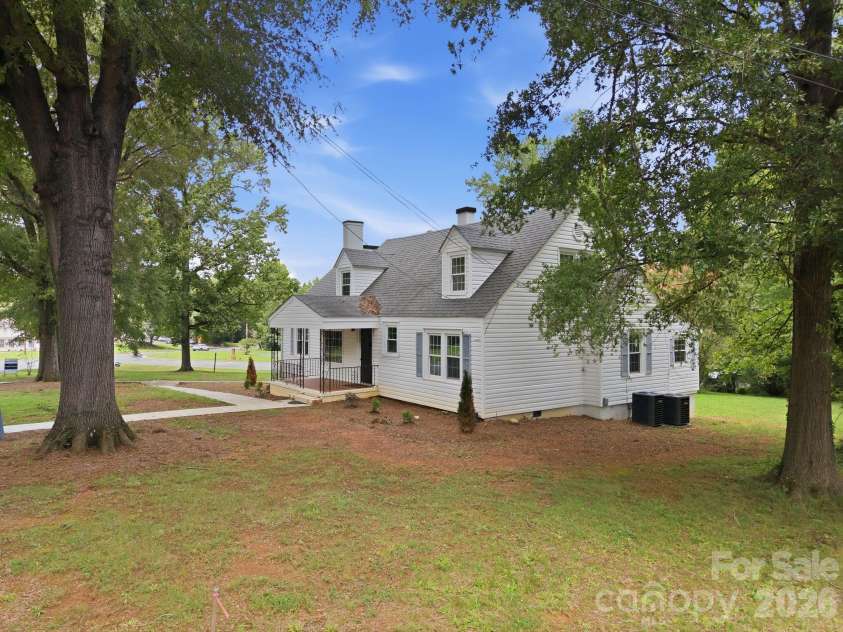 398 Park Road, Albemarle, NC 28001.  MLS# CAR4390113, YatesRealty ID 29299. 