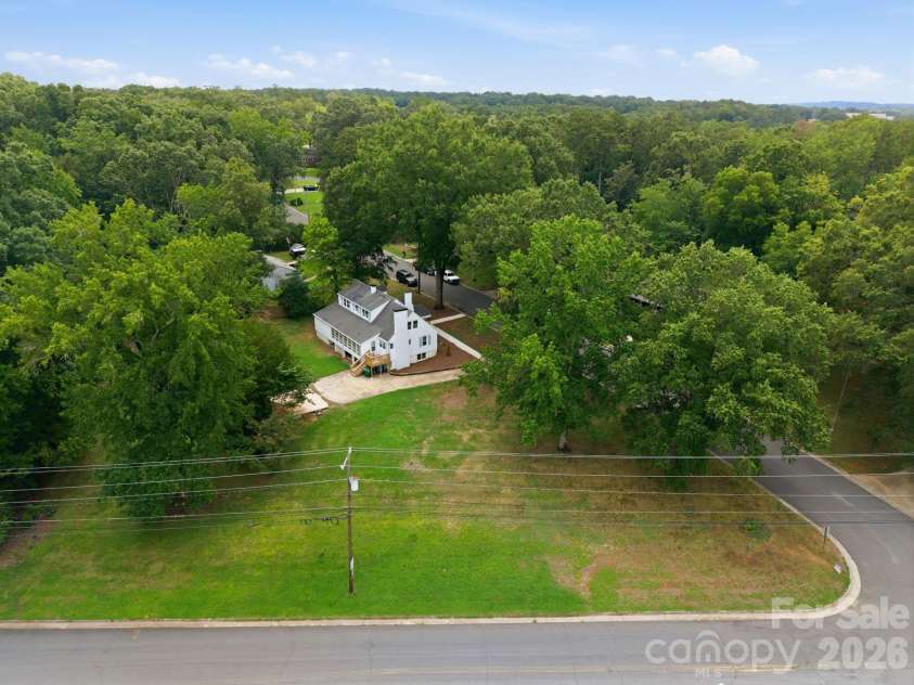 398 Park Road, Albemarle, NC 28001.  MLS# CAR4390113, YatesRealty ID 29299. 
