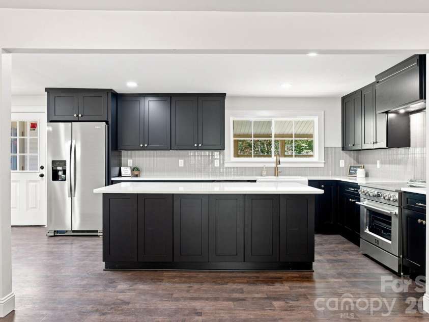 398 Park Road, Albemarle, NC 28001.  MLS# CAR4390113, YatesRealty ID 29299. 