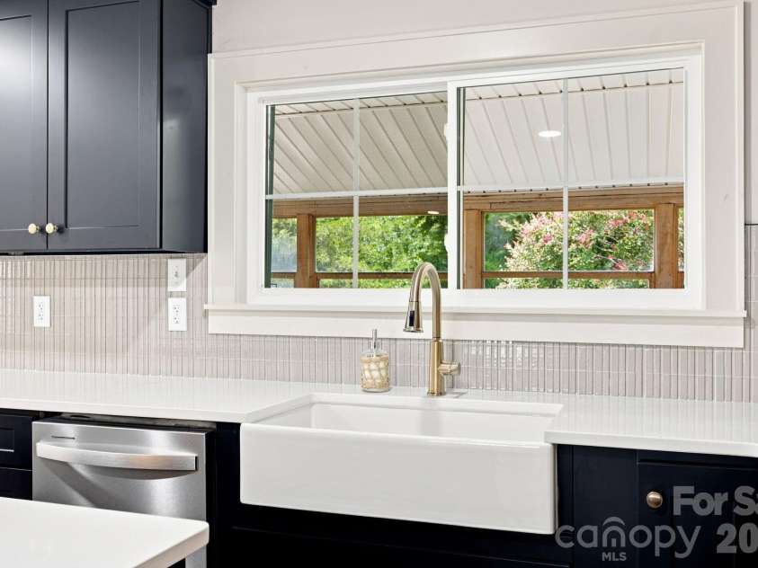 398 Park Road, Albemarle, NC 28001.  MLS# CAR4390113, YatesRealty ID 29299. 