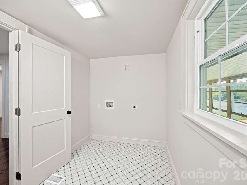 398 Park Road, Albemarle, NC 28001.  MLS# CAR4390113, YatesRealty ID 29299. 