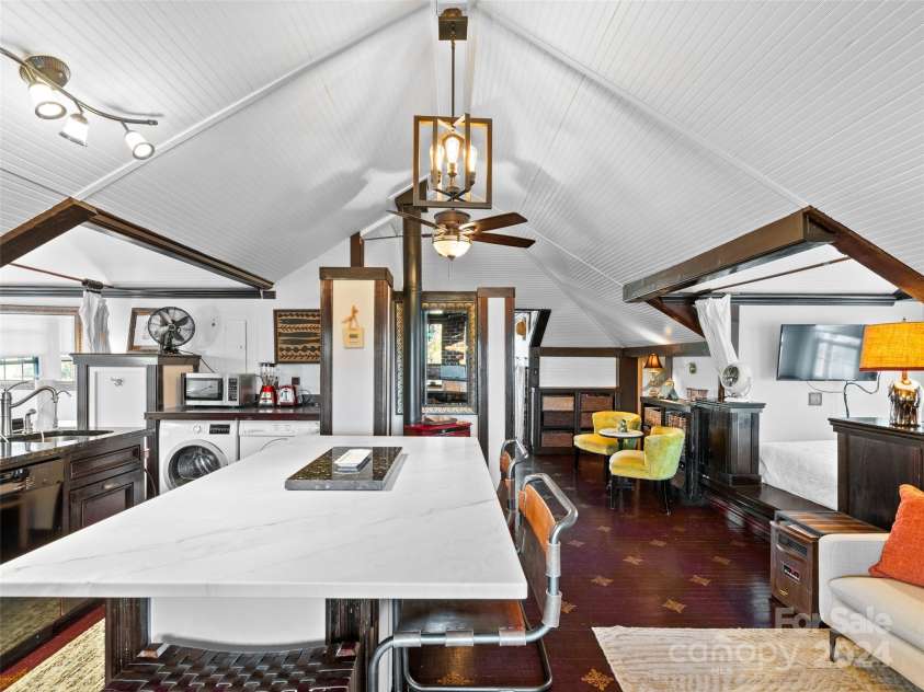 109 Liberty Street, Asheville, NC 28801.  MLS# CAR4203533, YatesRealty ID 293. 