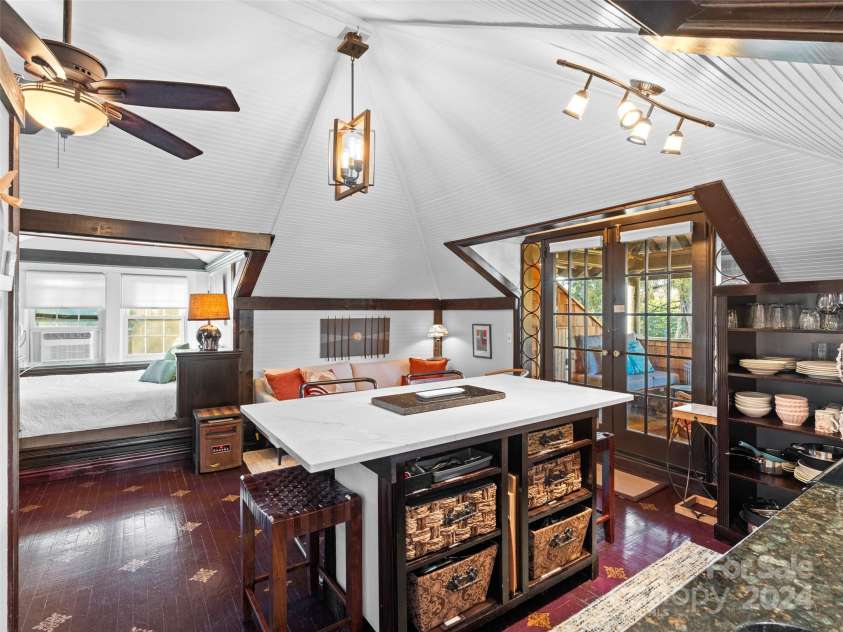 109 Liberty Street, Asheville, NC 28801.  MLS# CAR4203533, YatesRealty ID 293. 