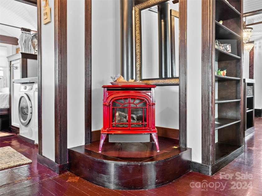 109 Liberty Street, Asheville, NC 28801.  MLS# CAR4203533, YatesRealty ID 293. 