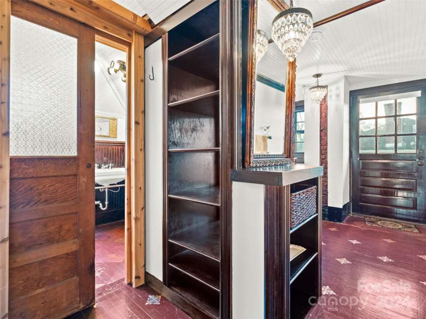 109 Liberty Street, Asheville, NC 28801.  MLS# CAR4203533, YatesRealty ID 293. 