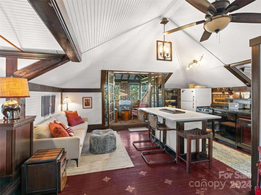 109 Liberty Street, Asheville, NC 28801.  MLS# CAR4203533, YatesRealty ID 293. 