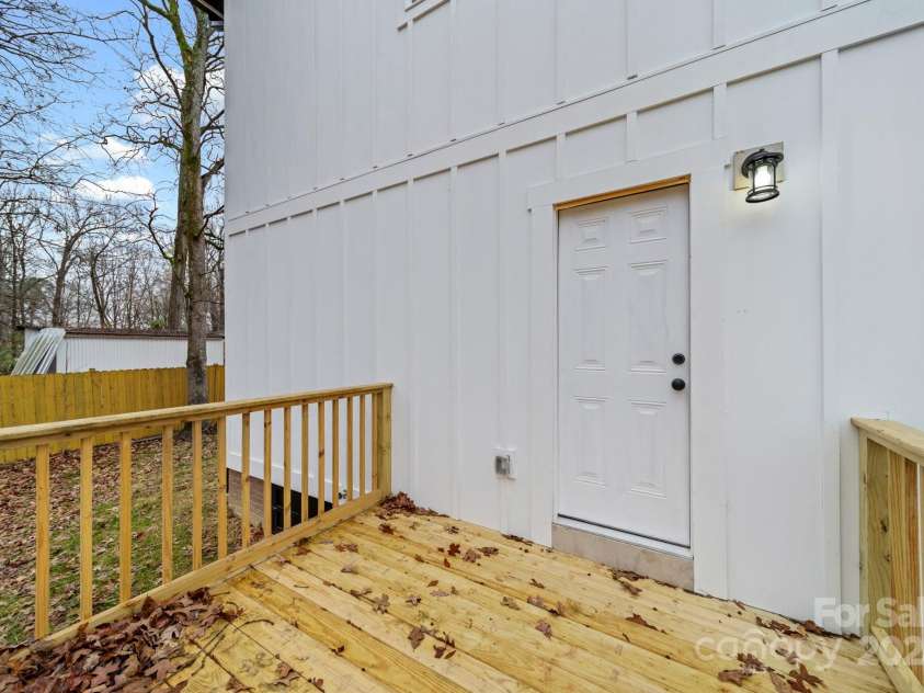 1607 Williams Road, Monroe, NC 28110.  MLS# CAR4321305, YatesRealty ID 2930. 