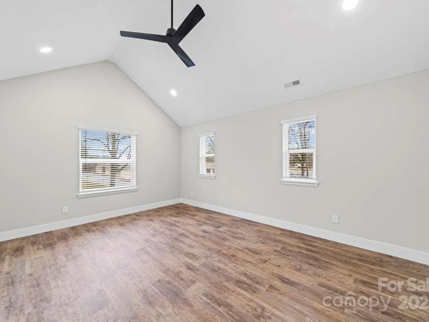 1607 Williams Road, Monroe, NC 28110.  MLS# CAR4321305, YatesRealty ID 2930. Large Primary Bedroom