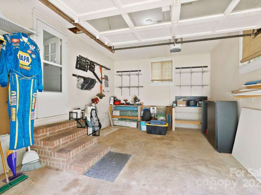 5914 Mt Holly Huntersville Road, Charlotte, NC 28216.  MLS# CAR4273144, YatesRealty ID 29300. Attached 1-car garage