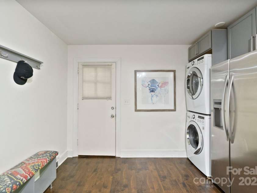 5914 Mt Holly Huntersville Road, Charlotte, NC 28216.  MLS# CAR4273144, YatesRealty ID 29300. Garage entry door