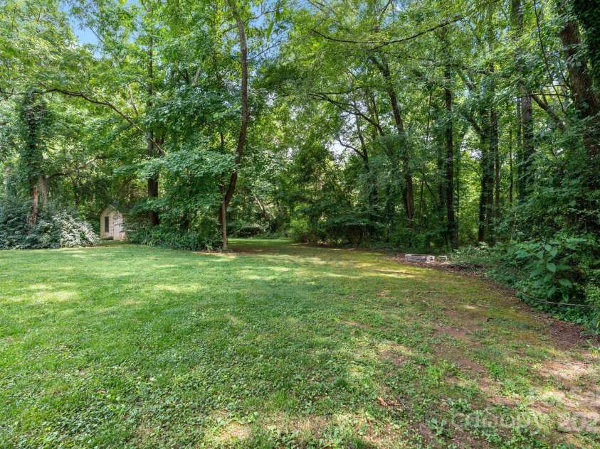 5914 Mt Holly Huntersville Road, Charlotte, NC 28216.  MLS# CAR4273144, YatesRealty ID 29300. Private backyard