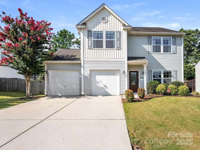 1292 Century Drive, Clover, SC 29710.  MLS# CAR4283928, YatesRealty ID 29301. 