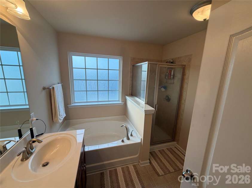 3147 Coventry Commons Drive, Charlotte, NC 28227.  MLS# CAR4390882, YatesRealty ID 29302. 