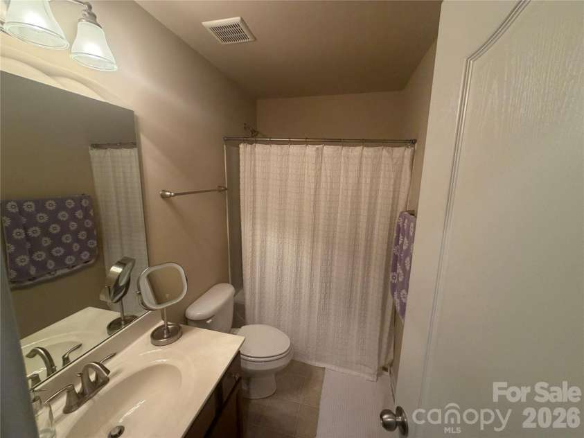 3147 Coventry Commons Drive, Charlotte, NC 28227.  MLS# CAR4390882, YatesRealty ID 29302. 
