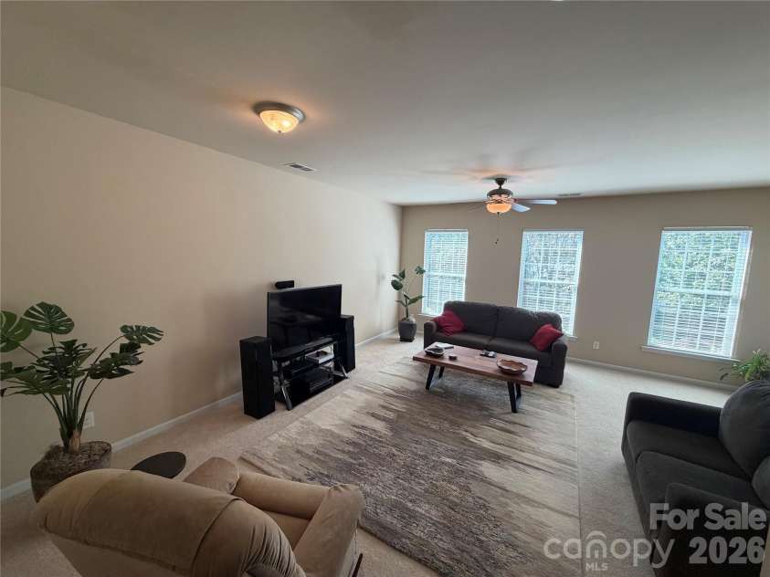 3147 Coventry Commons Drive, Charlotte, NC 28227.  MLS# CAR4390882, YatesRealty ID 29302. 