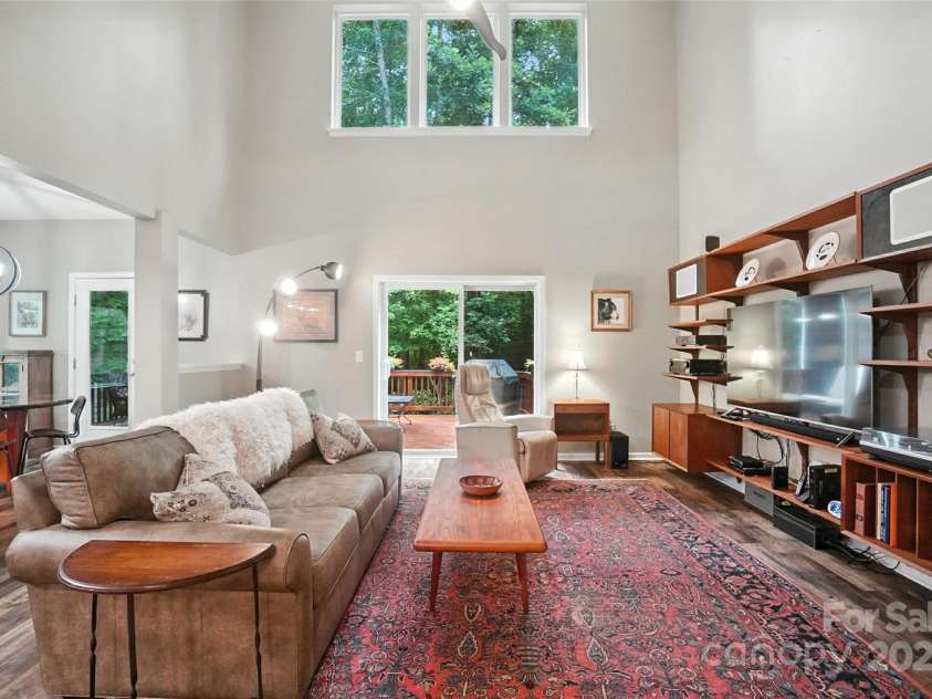 8214 Aspen Court, Charlotte, NC 28227.  MLS# CAR4272999, YatesRealty ID 29302. 