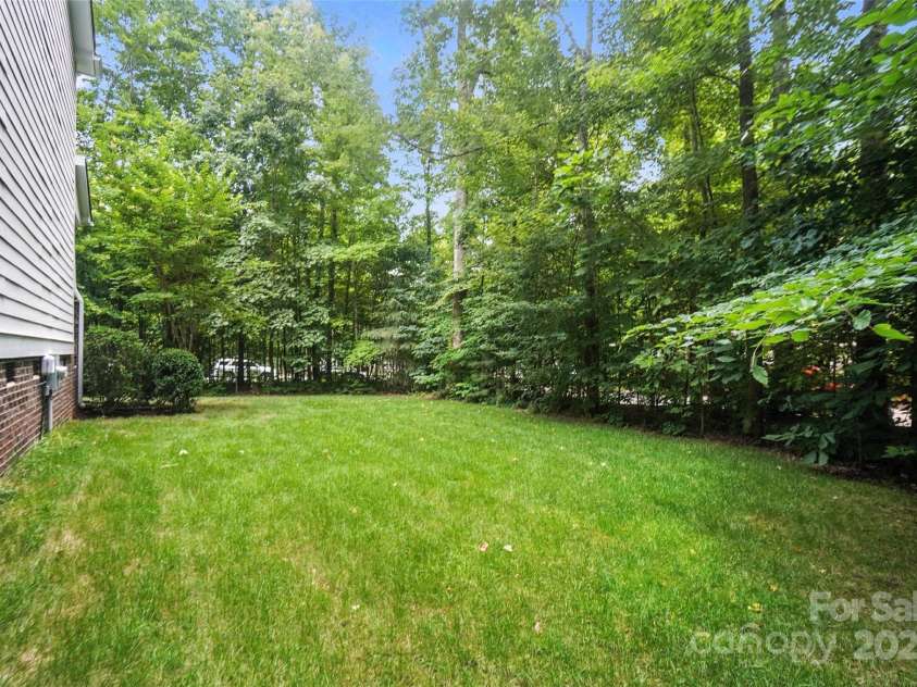 8214 Aspen Court, Charlotte, NC 28227.  MLS# CAR4272999, YatesRealty ID 29302. 