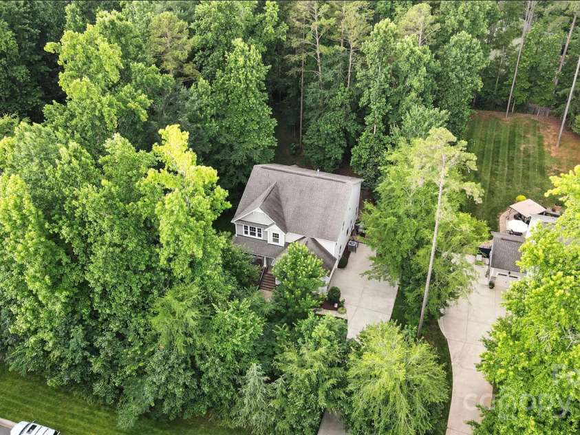 8214 Aspen Court, Charlotte, NC 28227.  MLS# CAR4272999, YatesRealty ID 29302. 