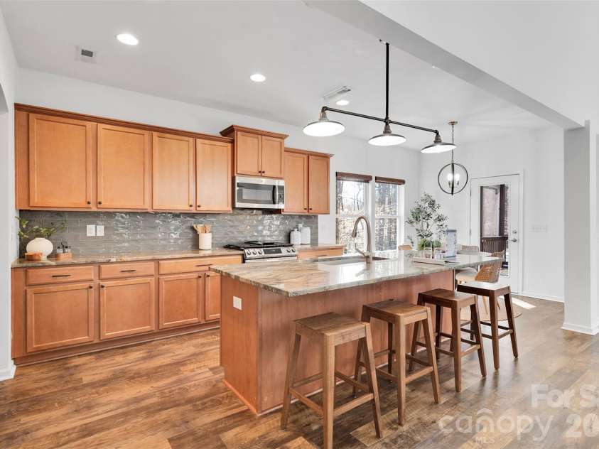 8214 Aspen Court, Charlotte, NC 28227.  MLS# CAR4272999, YatesRealty ID 29302. 