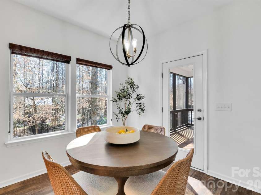 8214 Aspen Court, Charlotte, NC 28227.  MLS# CAR4272999, YatesRealty ID 29302. Enjoy views of wooded lot from kitchen dining area