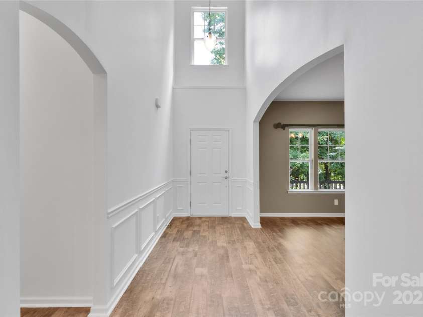 8214 Aspen Court, Charlotte, NC 28227.  MLS# CAR4272999, YatesRealty ID 29302. Entry