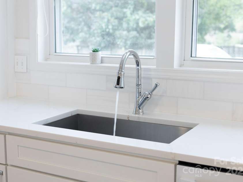 1532 South Point Road, Belmont, NC 28012.  MLS# CAR4229379, YatesRealty ID 29304. 