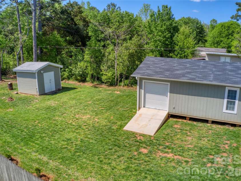 1532 South Point Road, Belmont, NC 28012.  MLS# CAR4229379, YatesRealty ID 29304. 