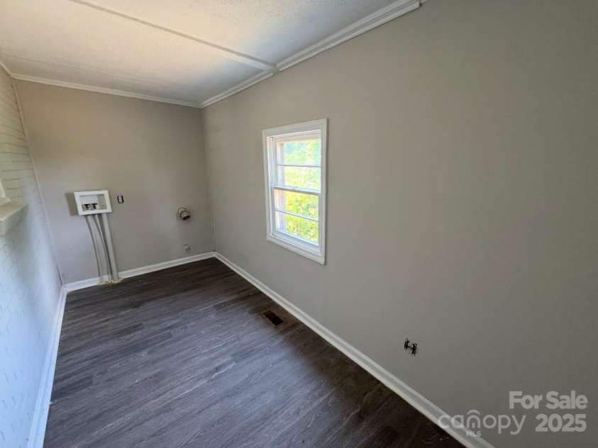 241 Shady Grove Road, Kings Mountain, NC 28086.  MLS# CAR4281744, YatesRealty ID 29305. 