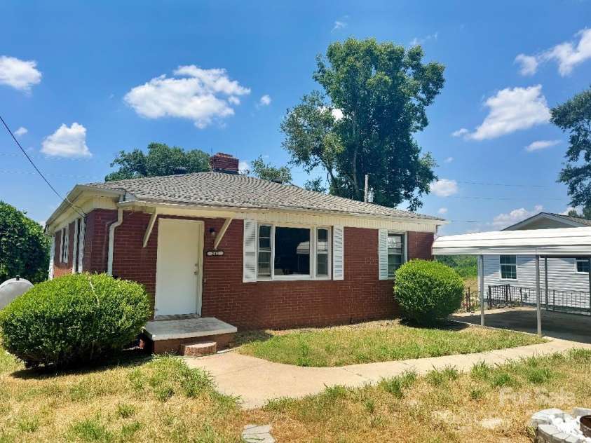 241 Shady Grove Road, Kings Mountain, NC 28086.  MLS# CAR4281744, YatesRealty ID 29305. 