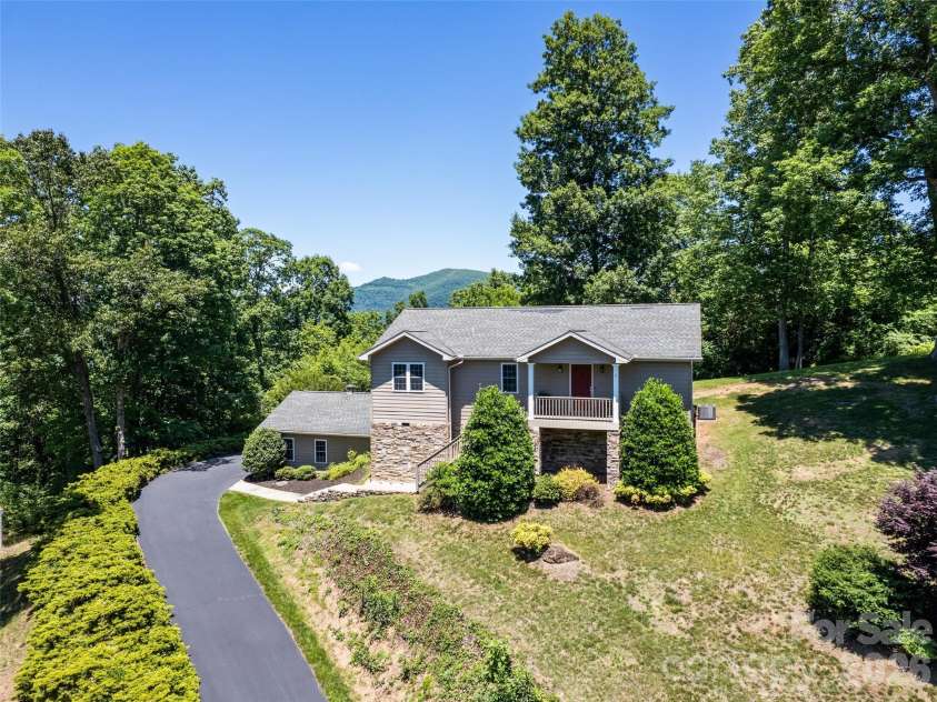 283 Blake Drive, Canton, NC 28716.  MLS# CAR4390293, YatesRealty ID 29306. 