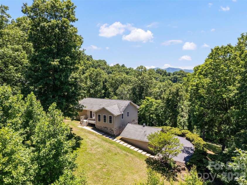 283 Blake Drive, Canton, NC 28716.  MLS# CAR4390293, YatesRealty ID 29306. 