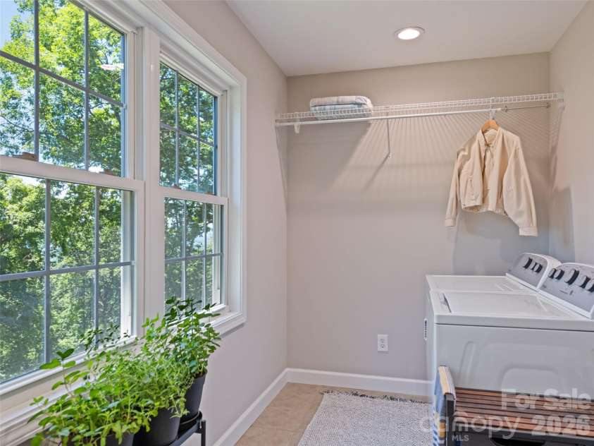 283 Blake Drive, Canton, NC 28716.  MLS# CAR4390293, YatesRealty ID 29306. 