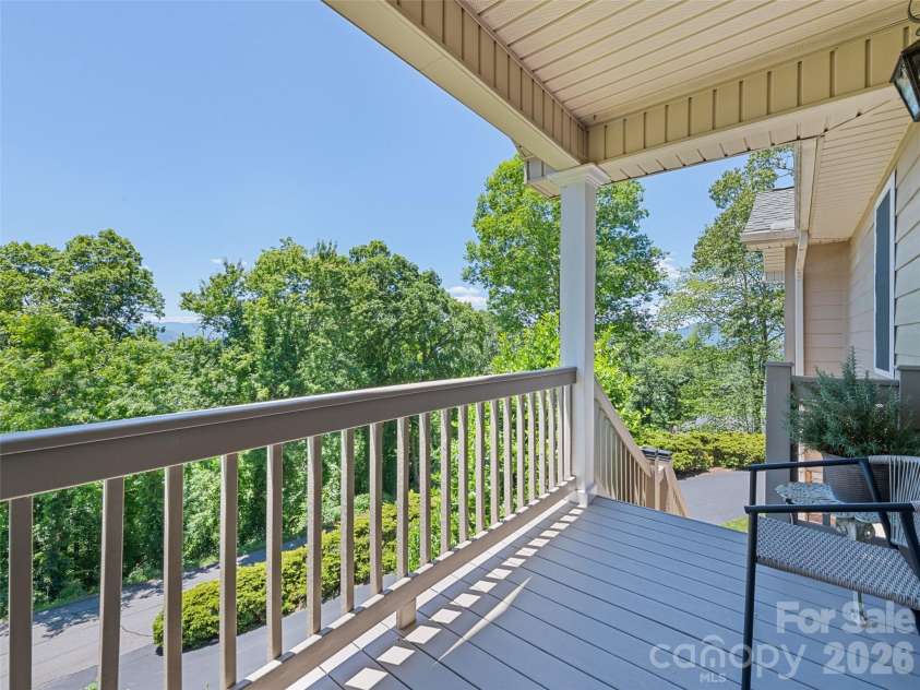 283 Blake Drive, Canton, NC 28716.  MLS# CAR4390293, YatesRealty ID 29306. 