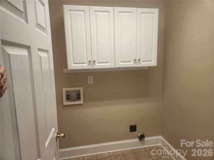 136 Windemere Isle Road, Statesville, NC 28677.  MLS# CAR4362583, YatesRealty ID 29307. 