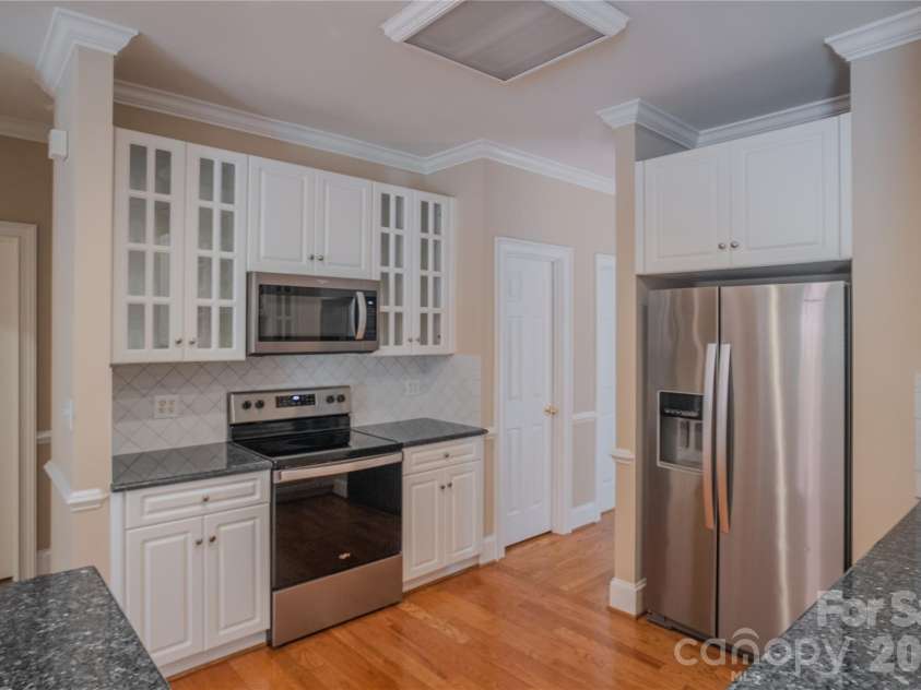 136 Windemere Isle Road, Statesville, NC 28677.  MLS# CAR4362583, YatesRealty ID 29307. 