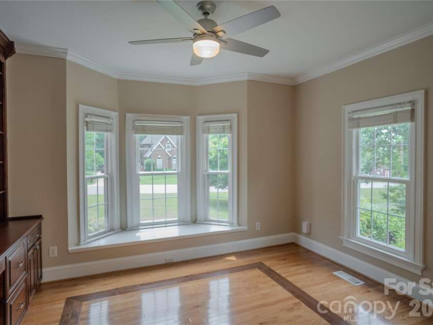 136 Windemere Isle Road, Statesville, NC 28677.  MLS# CAR4362583, YatesRealty ID 29307. 