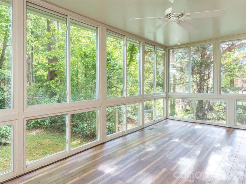 1 Oak Leaf Drive, Fletcher, NC 28732.  MLS# CAR4391386, YatesRealty ID 29309. 