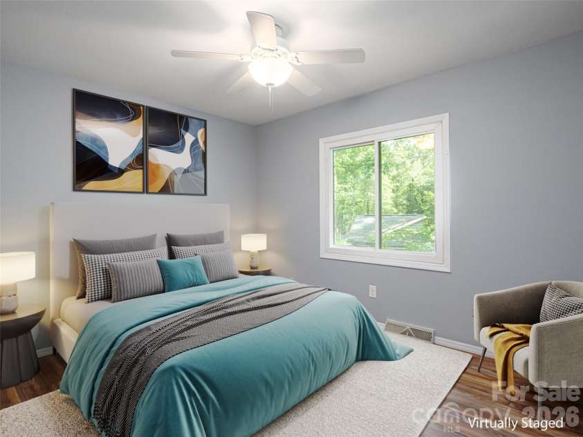 1 Oak Leaf Drive, Fletcher, NC 28732.  MLS# CAR4391386, YatesRealty ID 29309. 