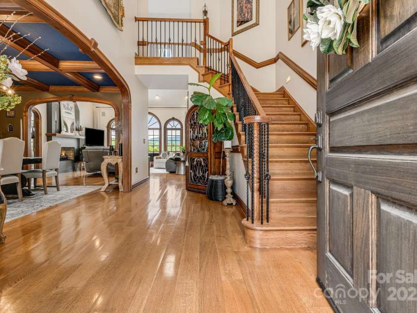 76 Bradford Vista, Fletcher, NC 28732.  MLS# CAR4279967, YatesRealty ID 29309. 