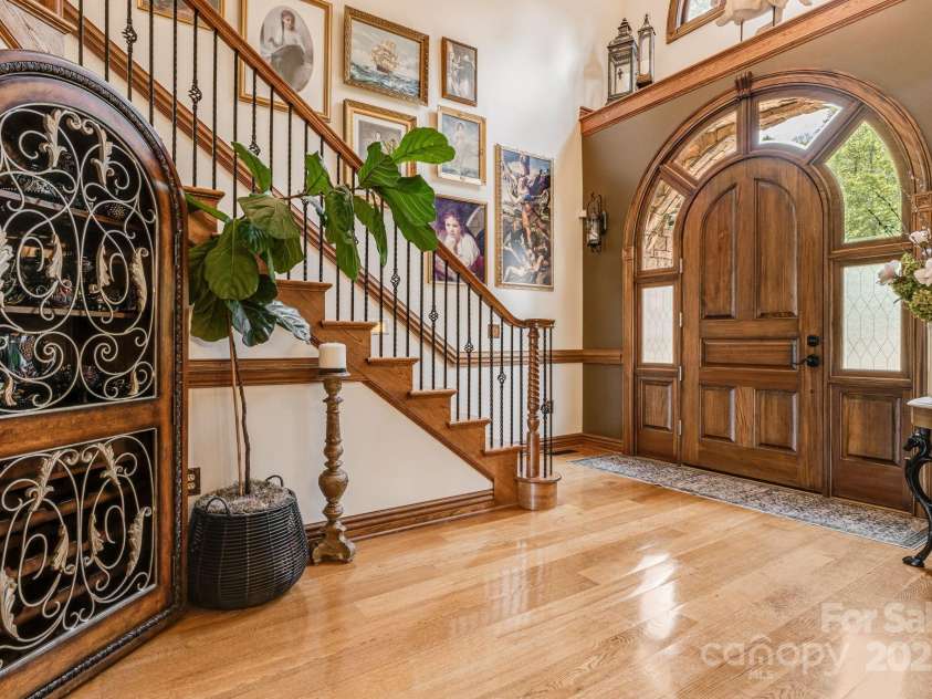 76 Bradford Vista, Fletcher, NC 28732.  MLS# CAR4279967, YatesRealty ID 29309. 