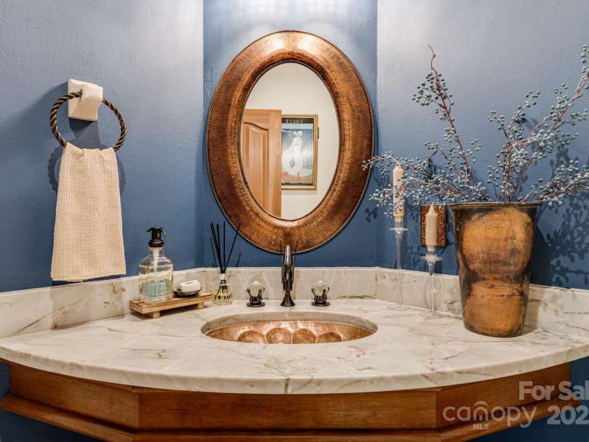 76 Bradford Vista, Fletcher, NC 28732.  MLS# CAR4279967, YatesRealty ID 29309. 