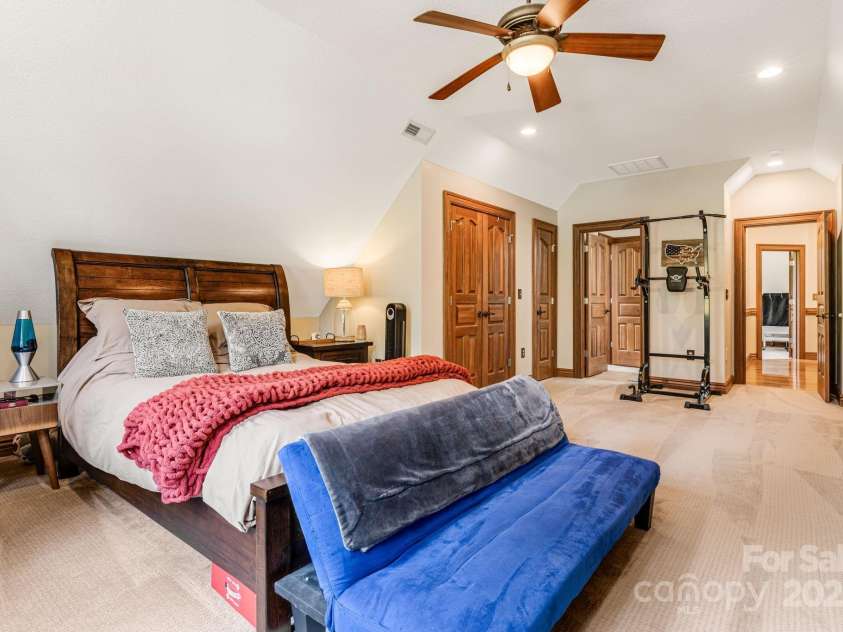 76 Bradford Vista, Fletcher, NC 28732.  MLS# CAR4279967, YatesRealty ID 29309. 