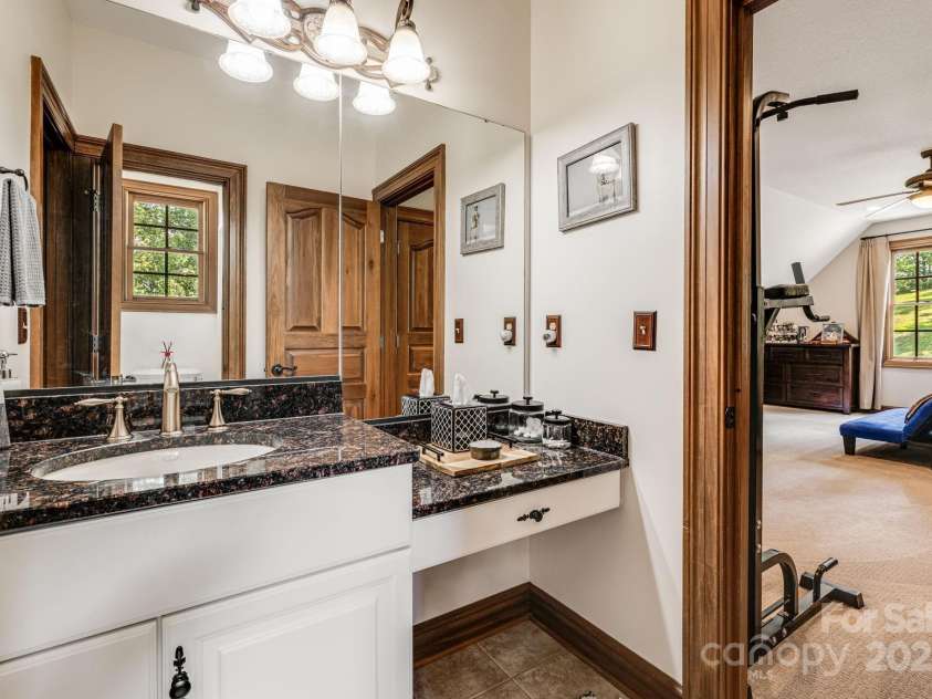 76 Bradford Vista, Fletcher, NC 28732.  MLS# CAR4279967, YatesRealty ID 29309. 