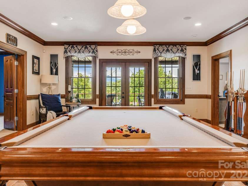 76 Bradford Vista, Fletcher, NC 28732.  MLS# CAR4279967, YatesRealty ID 29309. 