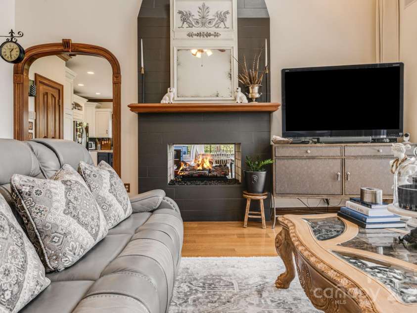 76 Bradford Vista, Fletcher, NC 28732.  MLS# CAR4279967, YatesRealty ID 29309. Double Sided Fireplace